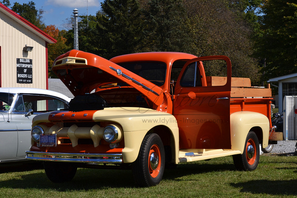 1952 Ford F2 3/4 Ton Pick Up