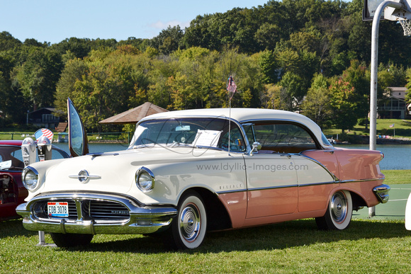 1956 Oldsmobile Super 88 Holiday, Coral & White